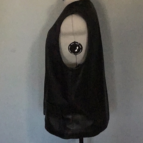 Vintage leather waistcoat - Picture 4 of 11